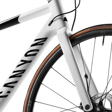 2023 Canyon Ultimate CF SL 8 Road Bike