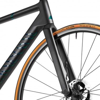 2023 Canyon Ultimate CFR Di2 Road Bike