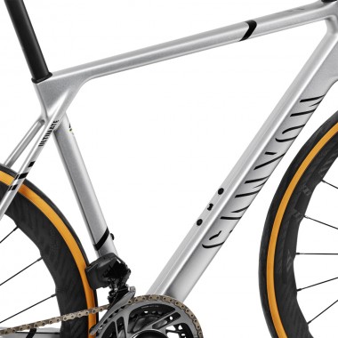 2023 Canyon Ultimate CFR eTap Road Bike