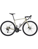 2024 Giant Defy Advanced 2 Road Bike