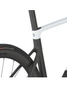2025 Scott Addict RC Pro Road Bike