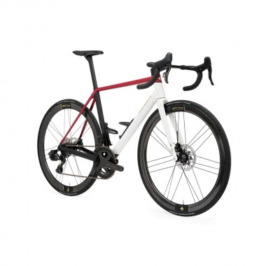 2026 Colnago C72 La Scala Campagnolo Super Record 13s Campagnolo Bora WTO 45 DB