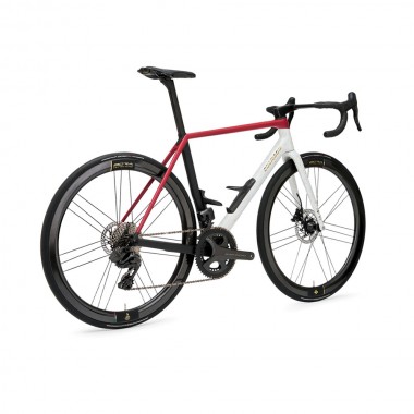 2026 Colnago C72 La Scala Campagnolo Super Record 13s Campagnolo Bora WTO 45 DB