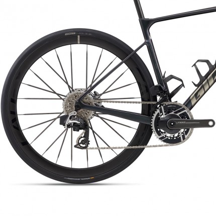 2026 Giant Defy Advanced SL 0 Road Bike